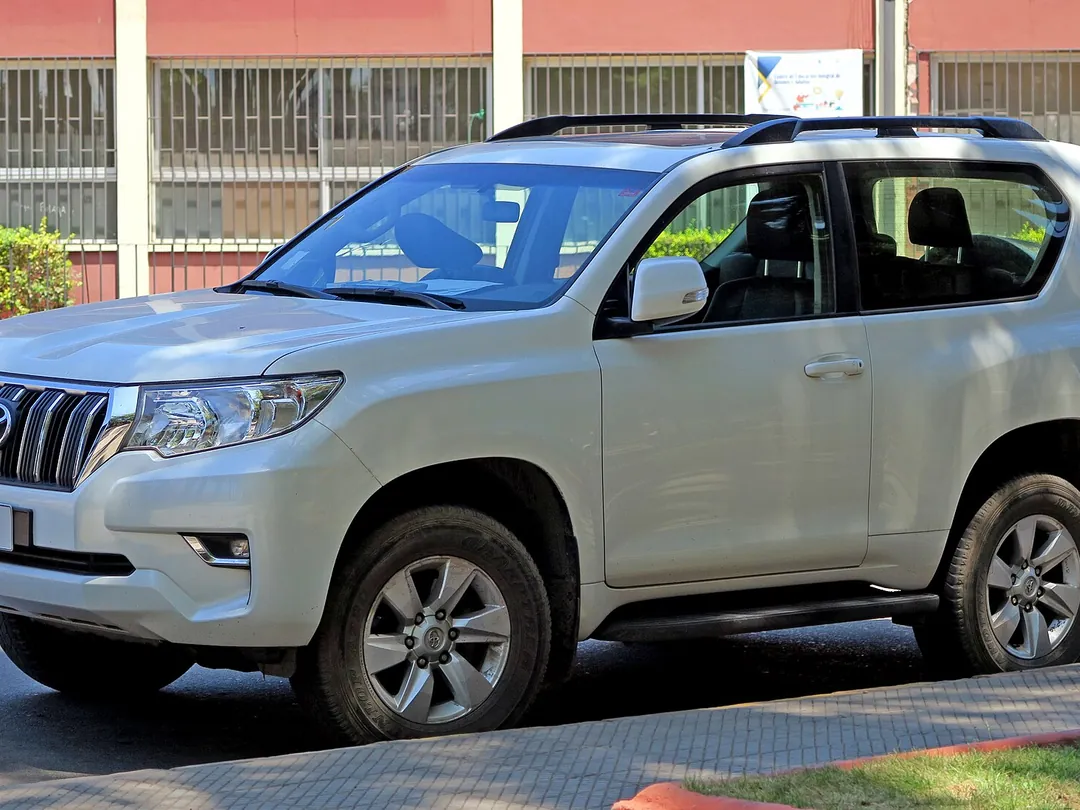 Toyota Land Cruiser Prado 2019 — foto 2