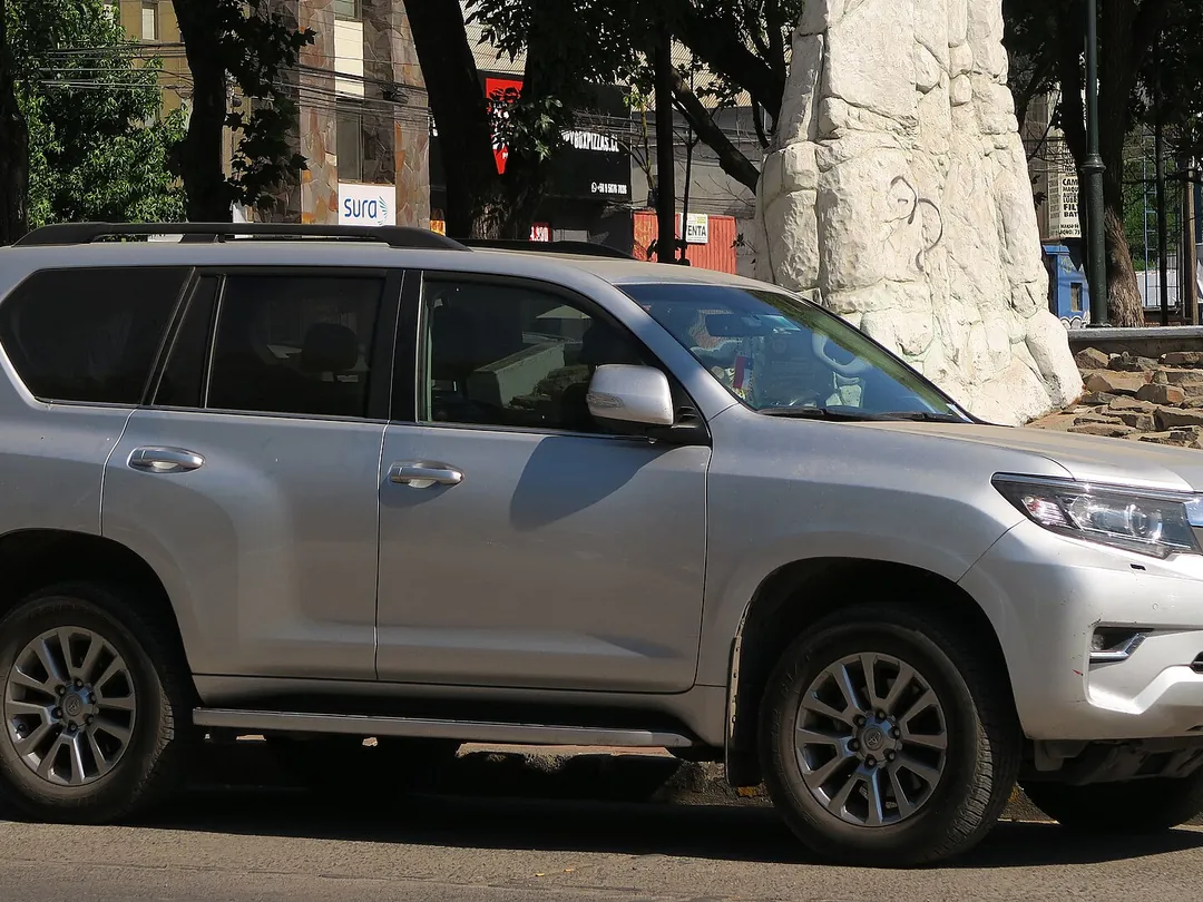 Toyota Land Cruiser Prado 2019 — foto 3