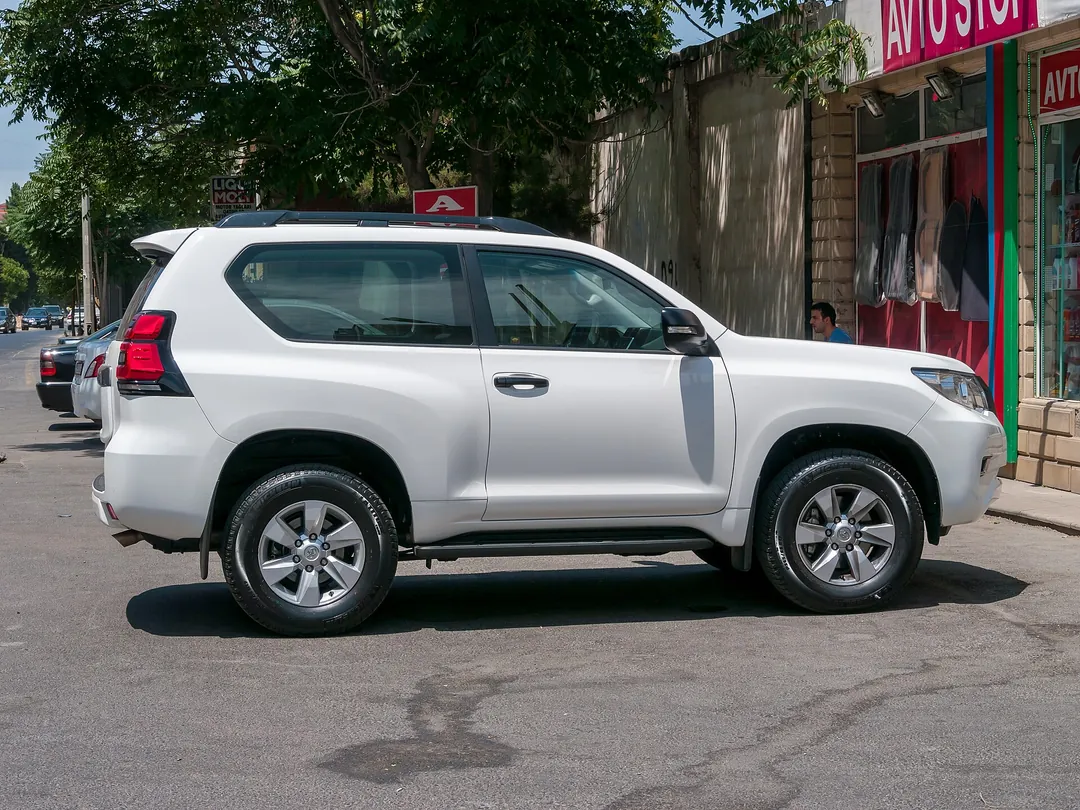 Toyota Land Cruiser Prado 2019 — foto 4