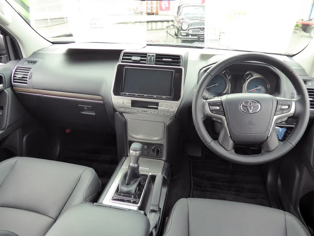 Toyota Land Cruiser Prado 2019 — foto 5