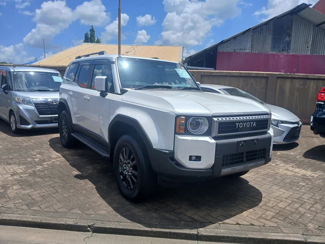 Toyota Land Cruiser 2025 — foto 3