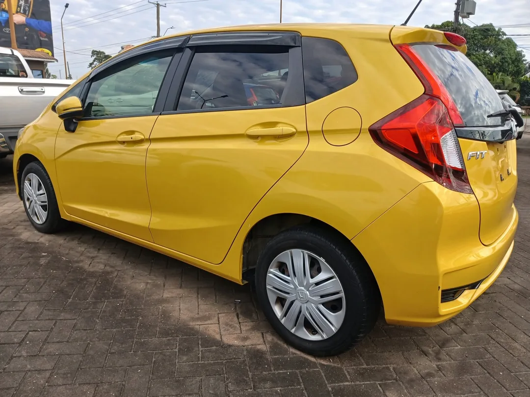Honda Fit 2019 — foto 2