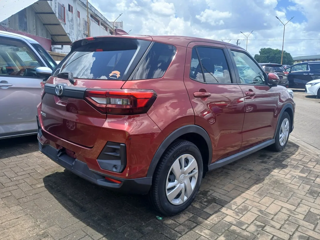 Toyota Raize 2022 — foto 3
