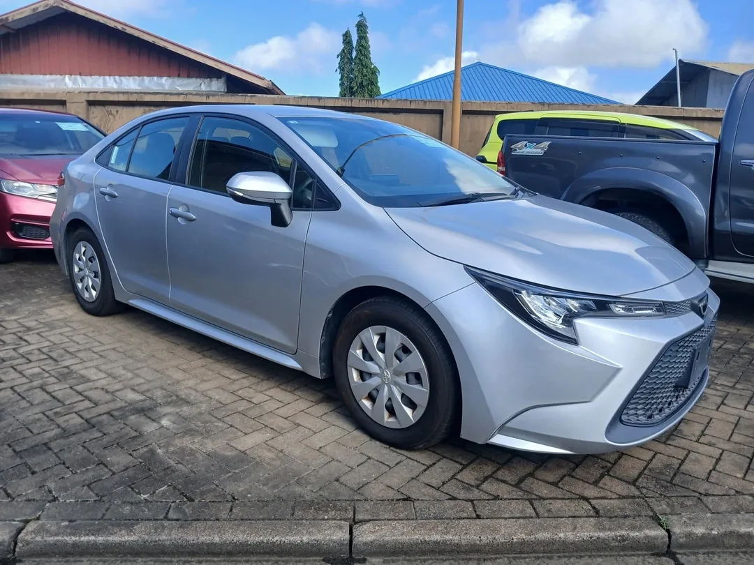 Toyota Corolla 2022 — foto 2